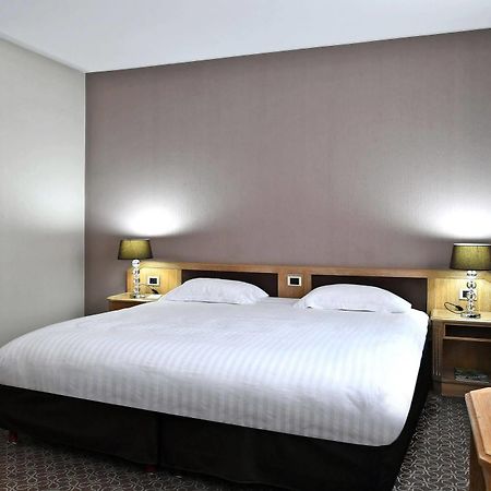 Le Grand Hotel แซ็ง-ก็องแต็ง ภายนอก รูปภาพ