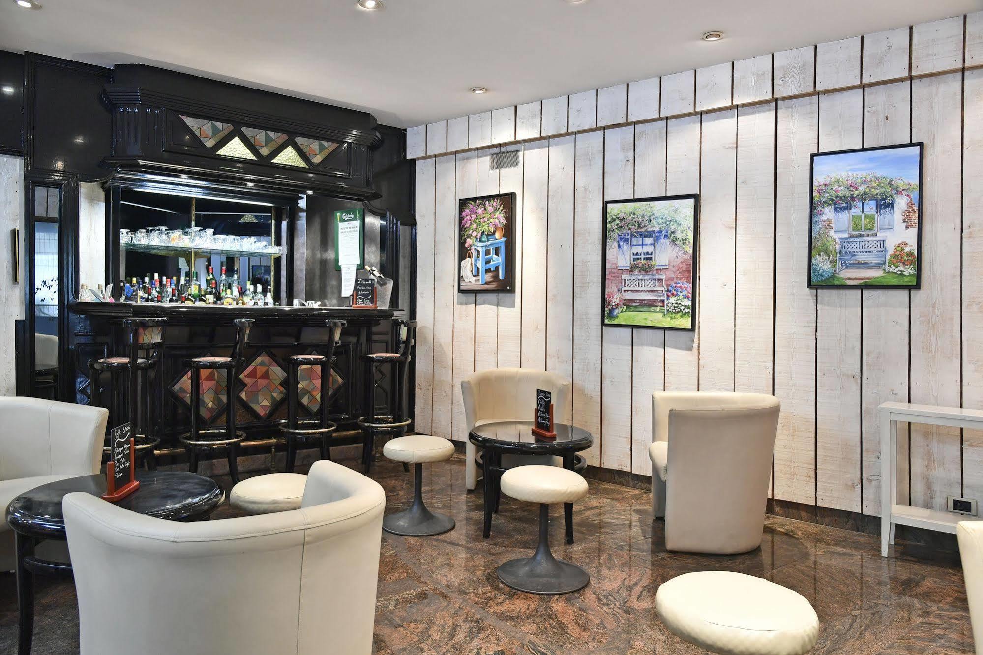 Le Grand Hotel แซ็ง-ก็องแต็ง ภายนอก รูปภาพ
